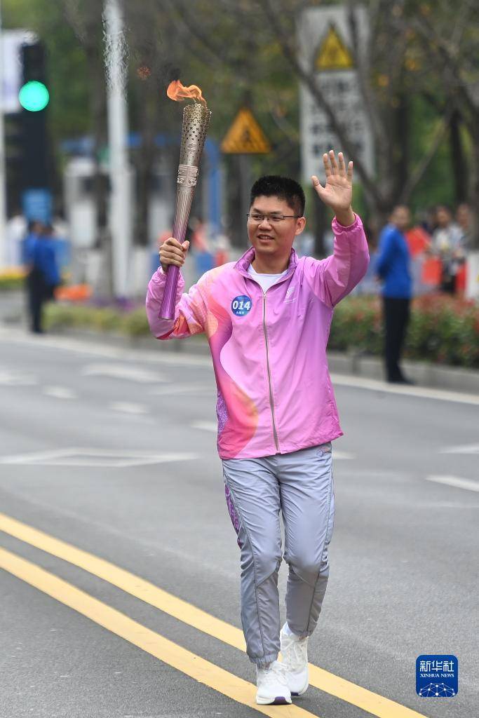 杭州亚残运会火炬传递启动杭州亚残运会！杭州亚残运会