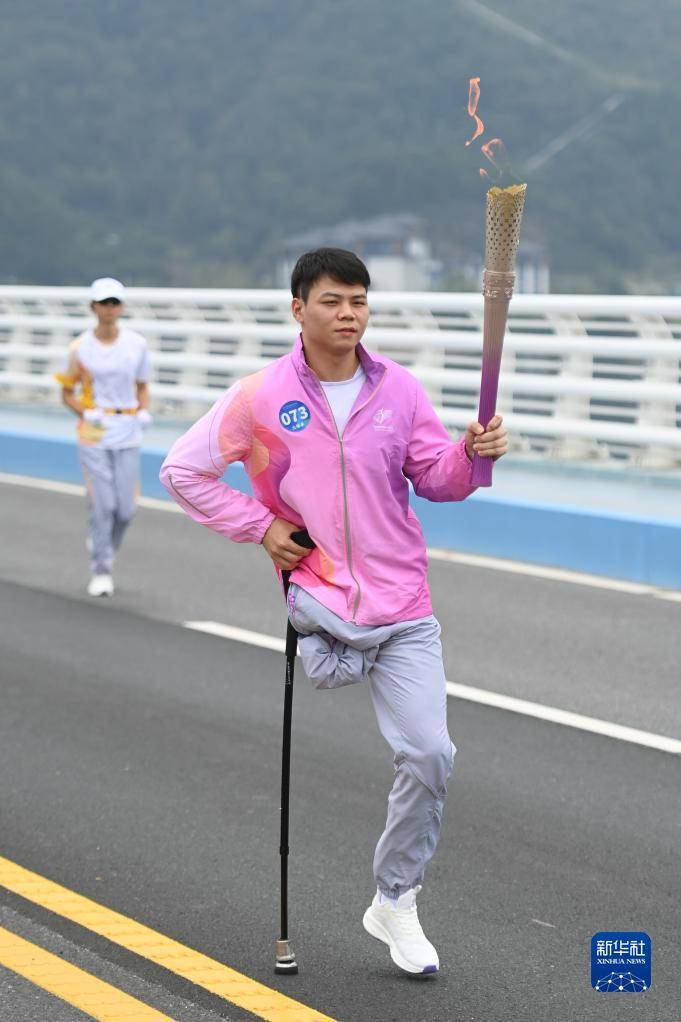 杭州亚残运会火炬传递启动杭州亚残运会！杭州亚残运会