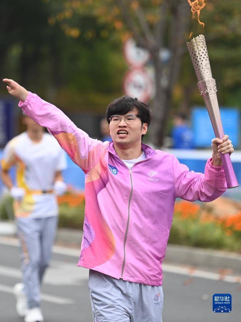 杭州亚残运会火炬传递启动杭州亚残运会！杭州亚残运会