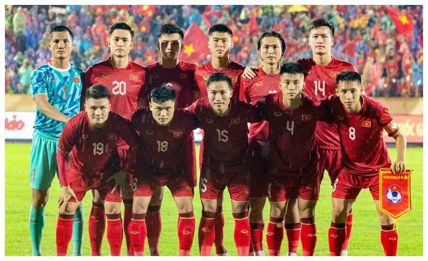 2-0！三连胜！越南足球强势崛起2026世界杯，力克国足苦主，剑指2026世界杯！2026世界杯