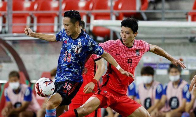 日韩双双获胜2026世界杯，冲击2026世界杯，中国男足面临尴尬！2026世界杯