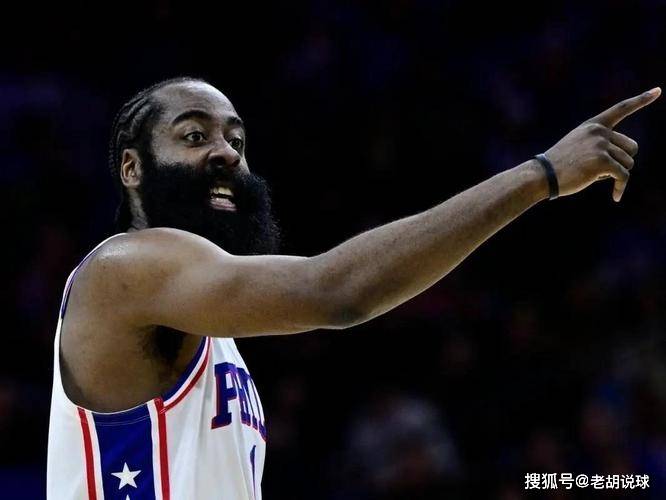 NBA宣布调查76人！哈登被赶下飞机NBA，肖华点名莫雷罚款1000万美金！NBA