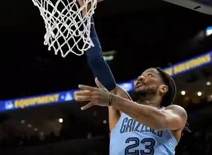 NBA常规赛：灰熊队罗斯16+6险造逆转掘金掘金，约基奇22+12+7准三双！掘金