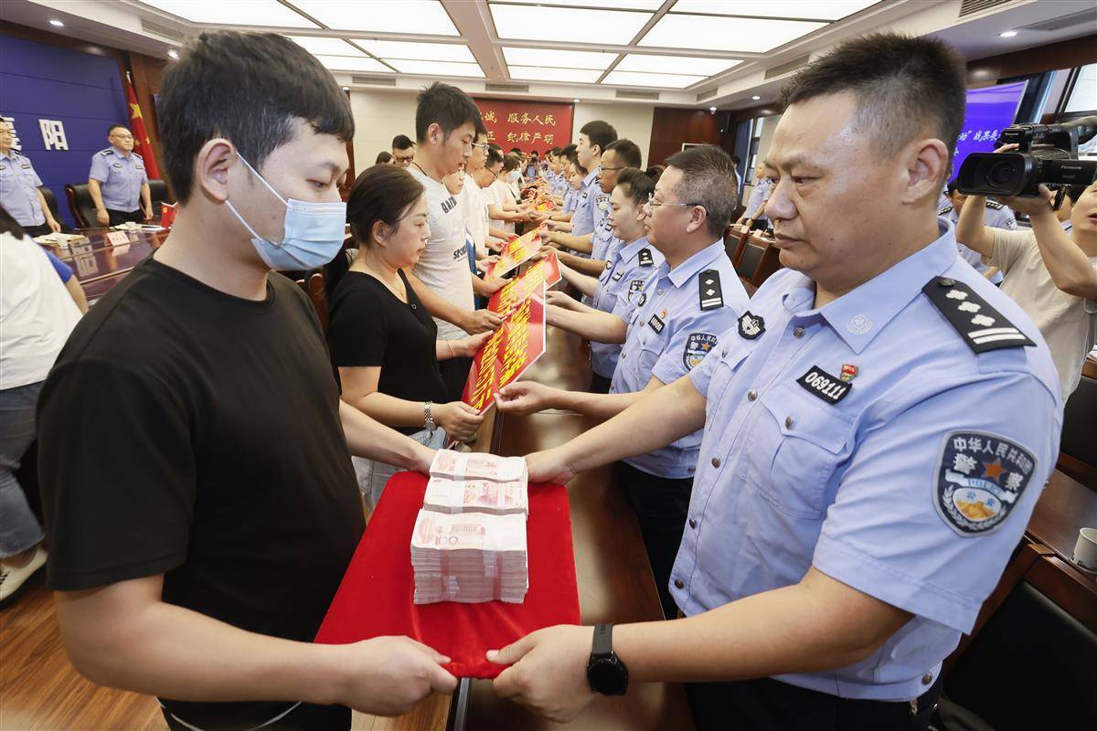 这个夏天，襄阳市民称：这项行动“很雷霆队”