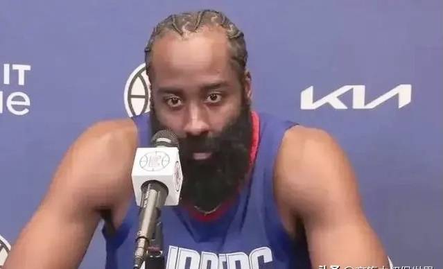 NBA ：哈登谈保罗•乔治离开快船队加盟76人队，他更在乎利益方面的事情