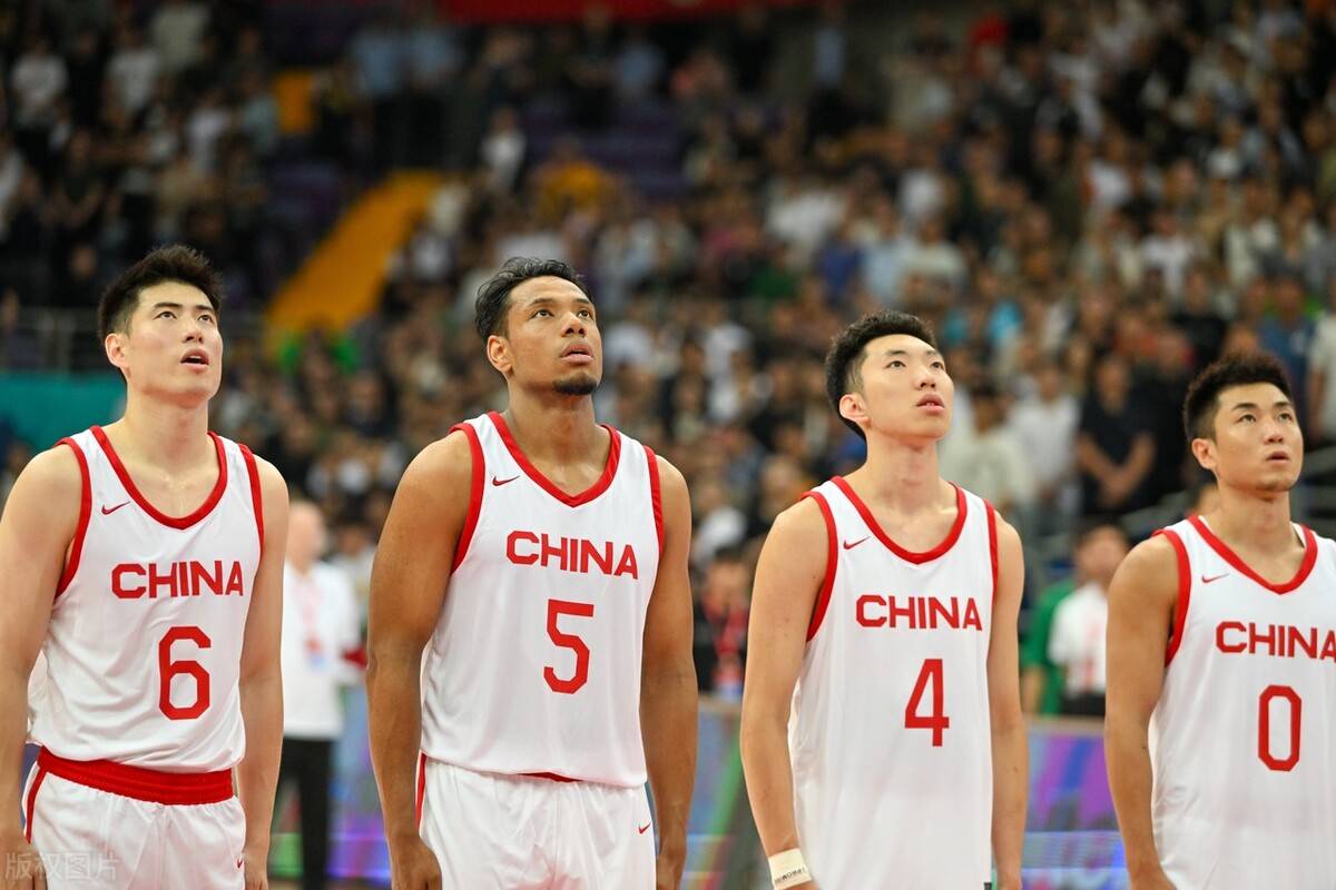 17点30，中国男篮VS世界第5，对手10名NBA球员出战，郭士强真敢打