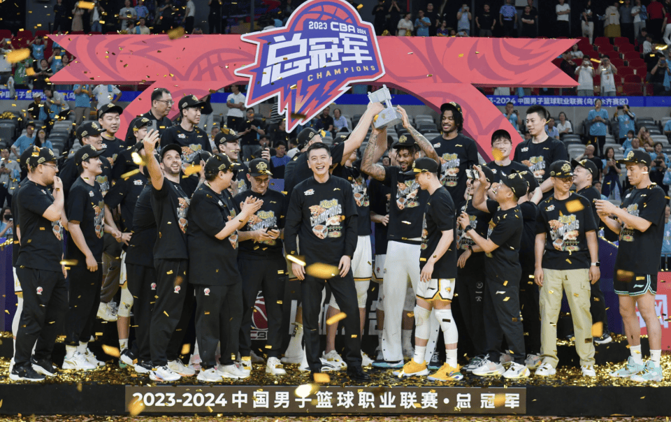 差距！NBA总冠军首发合同值68.2亿，那么CBA辽宁队呢？