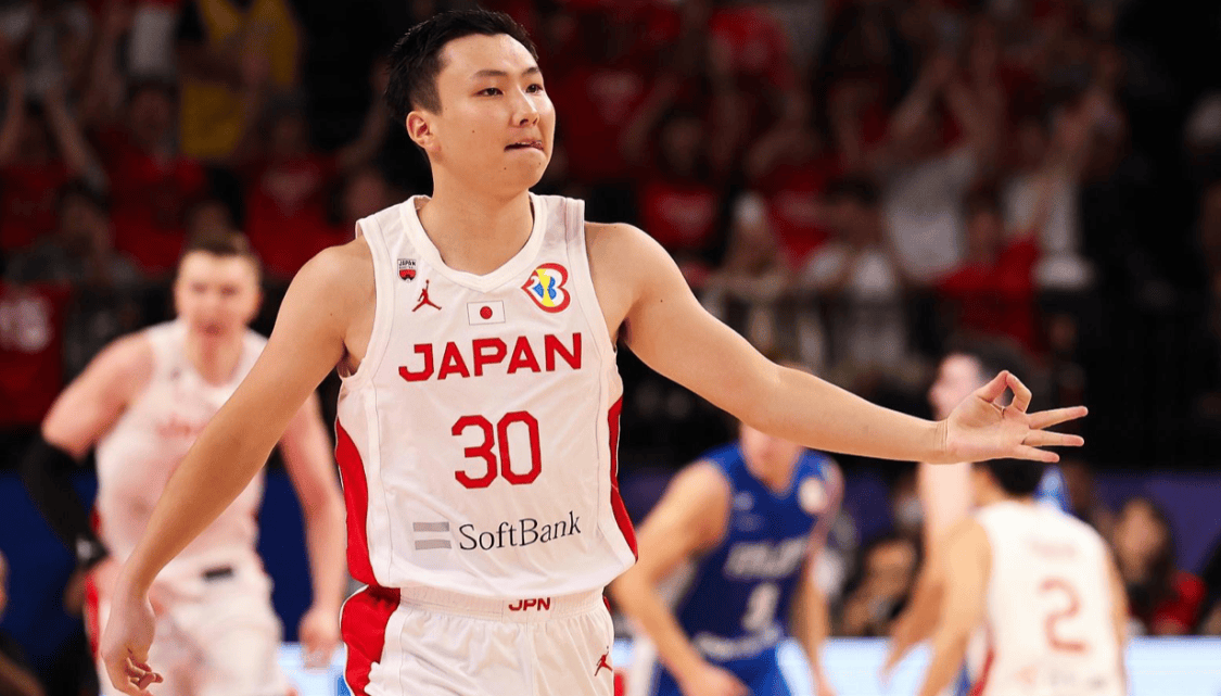 心理不平衡！日本球员不用打夏联就把NBA合同拿了，中韩球迷羡慕哭了