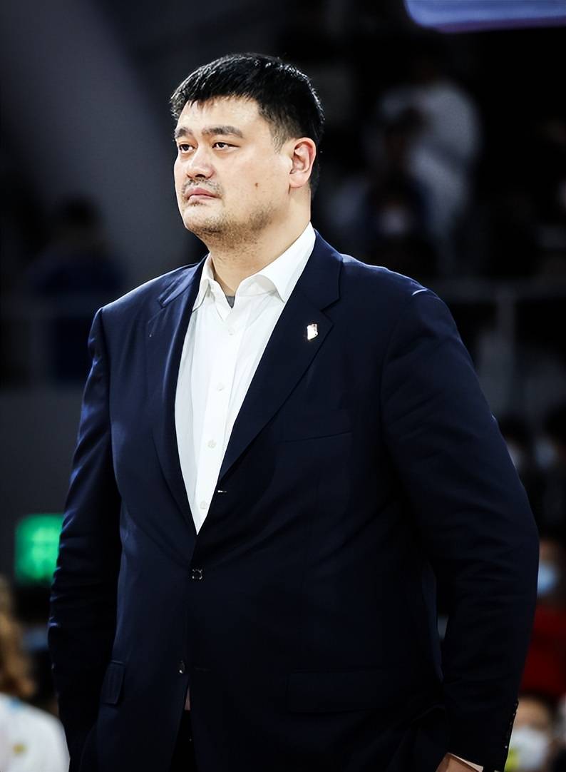 姚明退役13年了，他每年能从NBA拿多少退休金？普通人望尘莫及